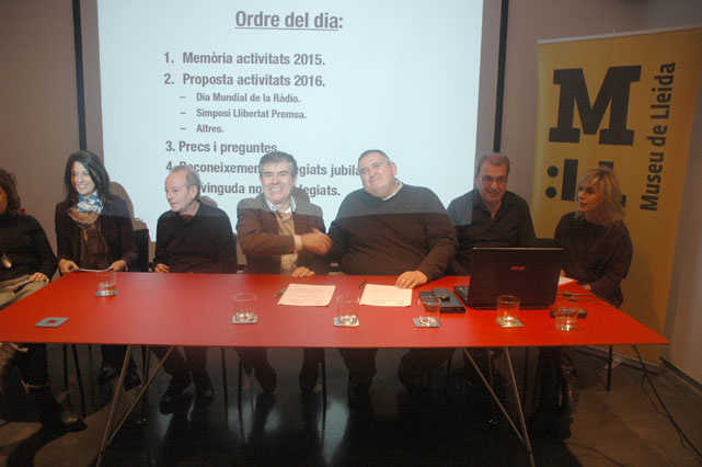 conveniperiodistesdins